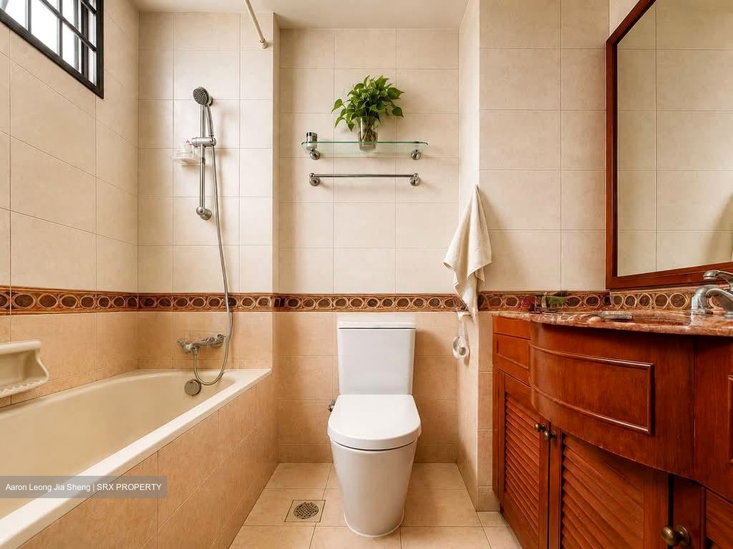 Paya Lebar Road (D14), Apartment #587633251